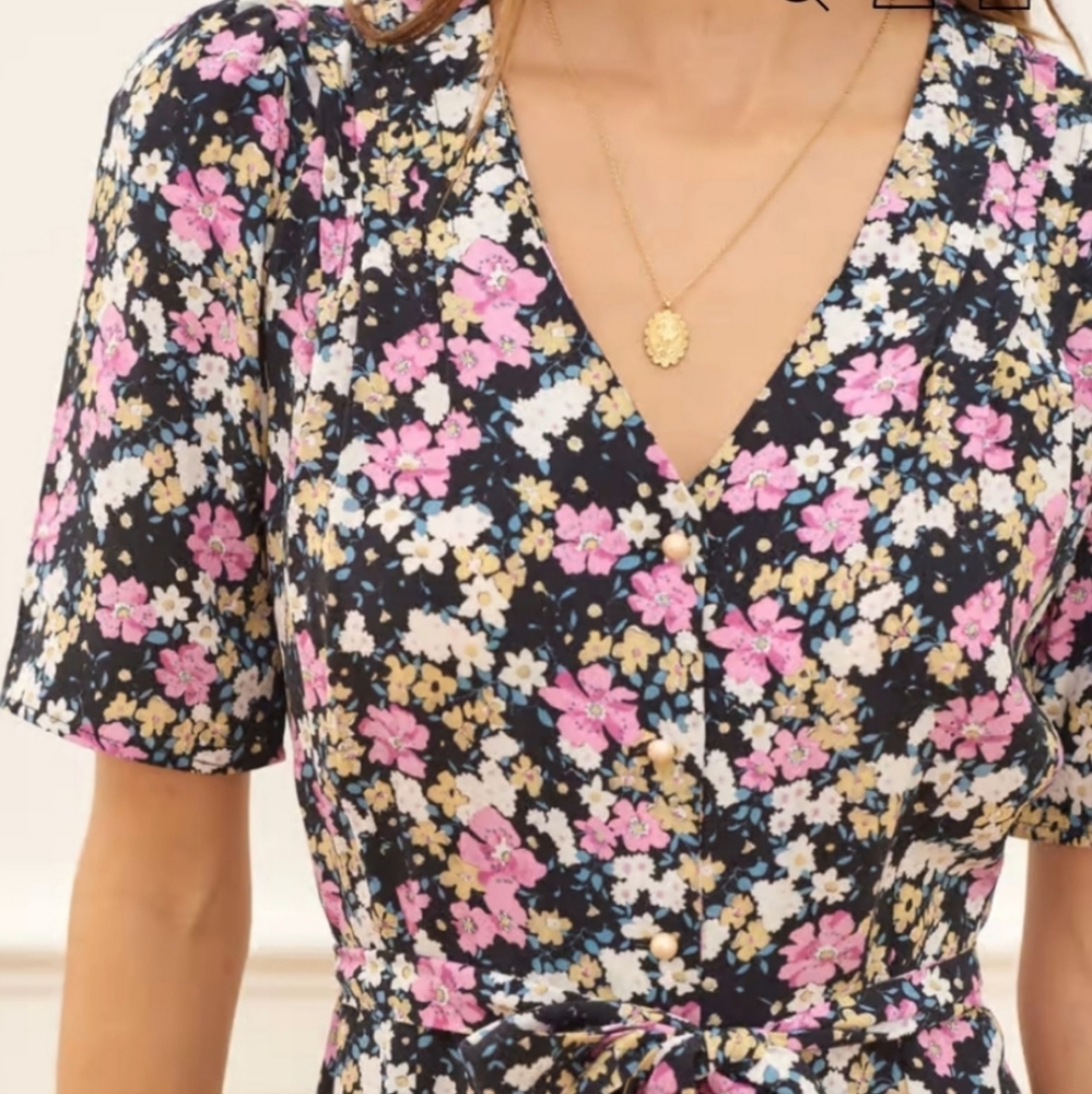👑 5X HOST PICK 👑 Rouje Paris Mathilde Floral Dress - Picture 3 of 14